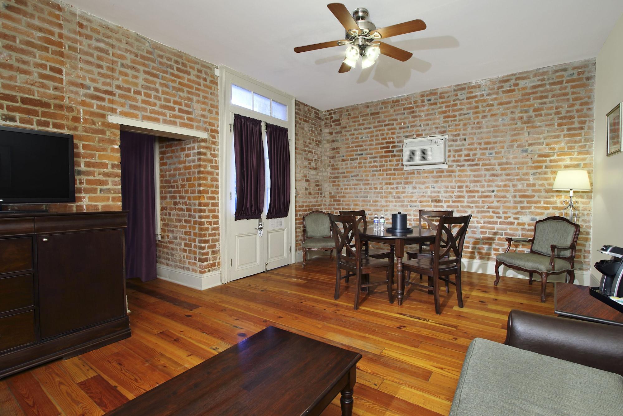 Inn On St. Peter, A French Quarter 3*