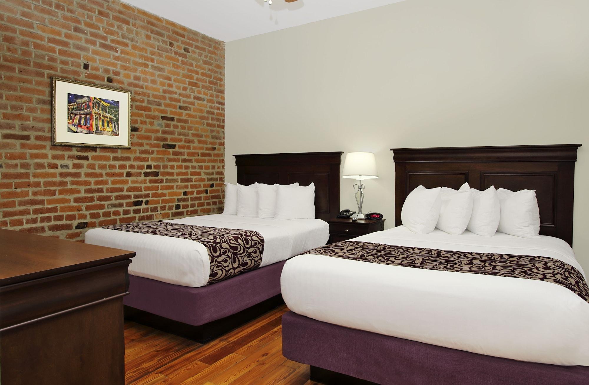 On St. Peter, A French Quarter 3* New Orleans