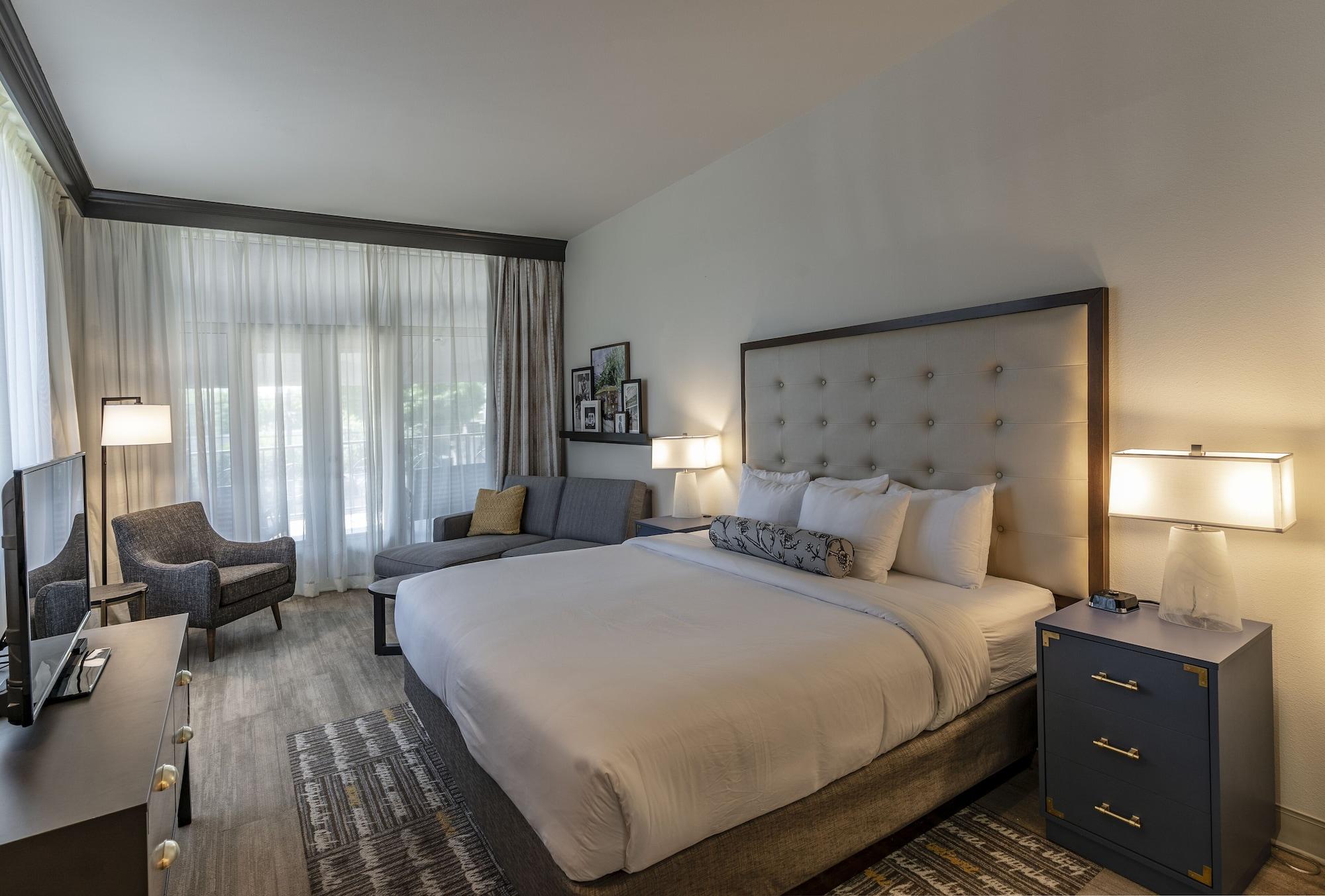 St Charles Coach House, Ascend Collection Hotel New Orleans