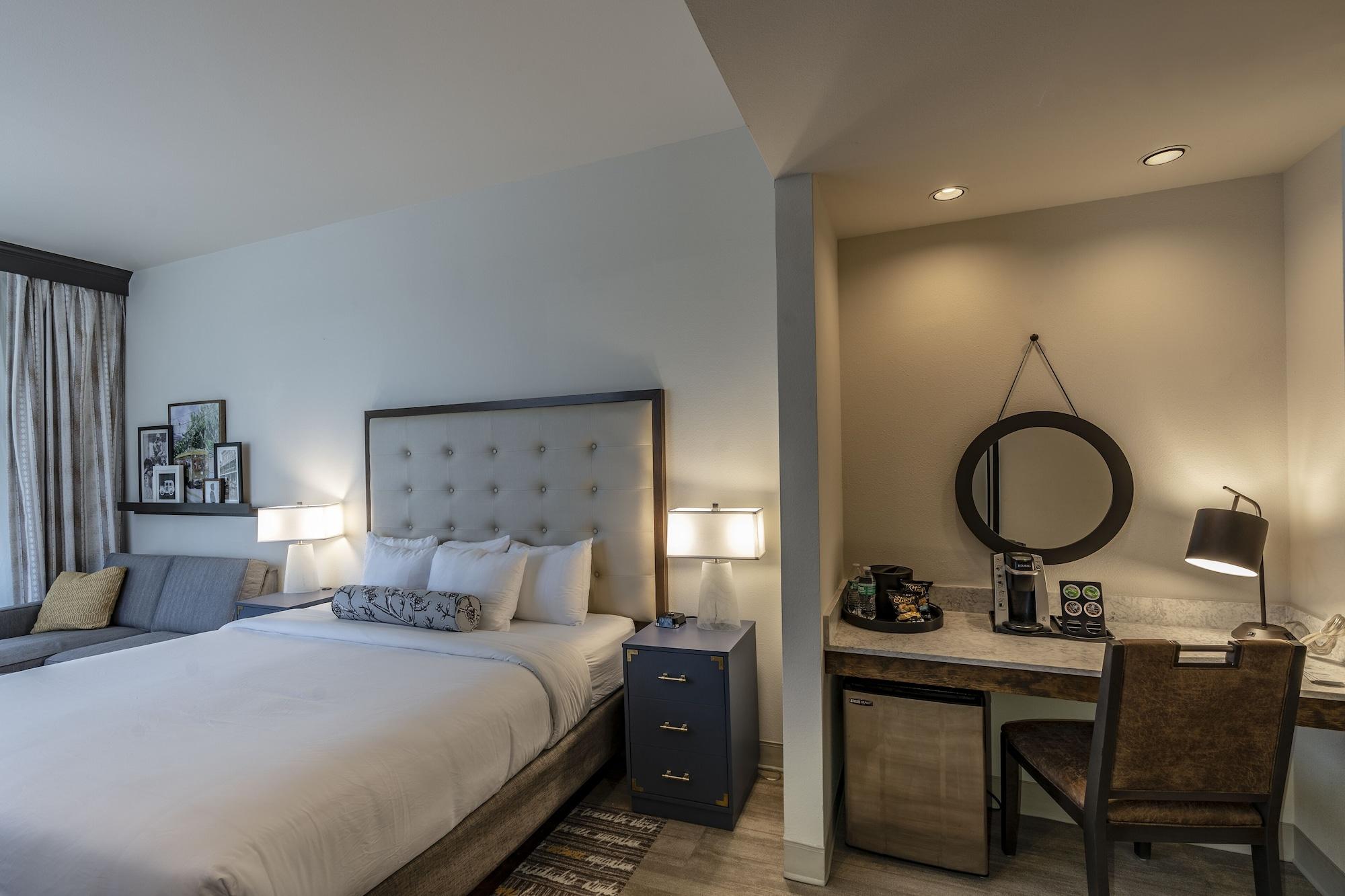 Hotel St Charles Coach House, Ascend Collection