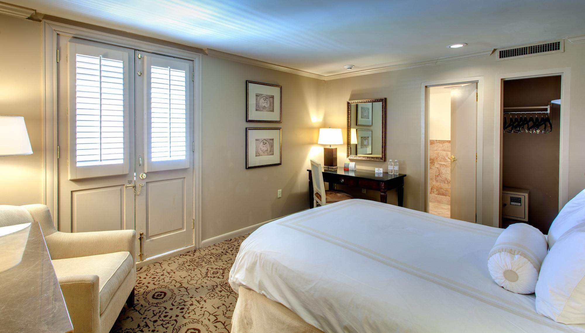 Dauphine Orleans Hotel