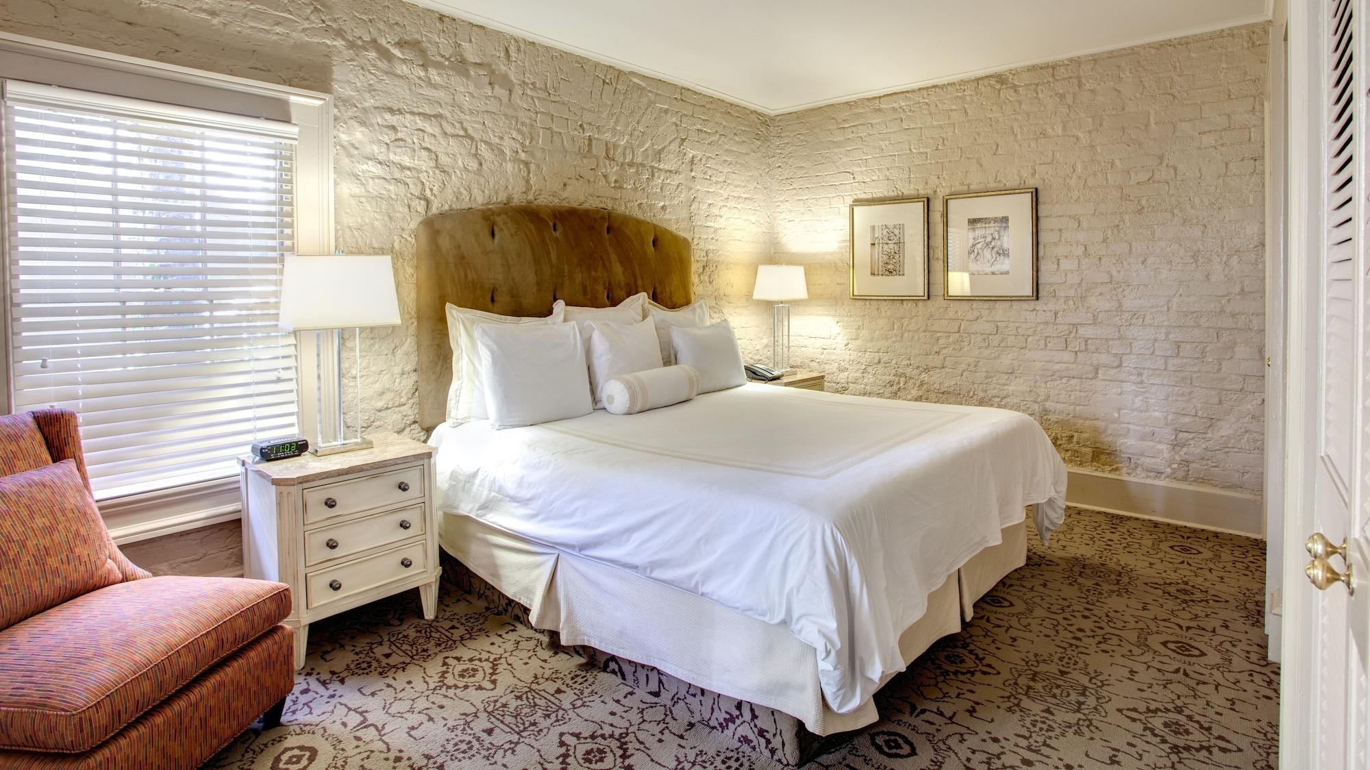 Dauphine Orleans 3* New Orleans