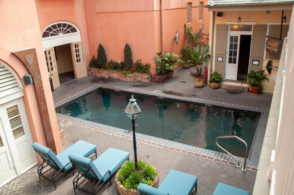 Hotel Dauphine Orleans 3*