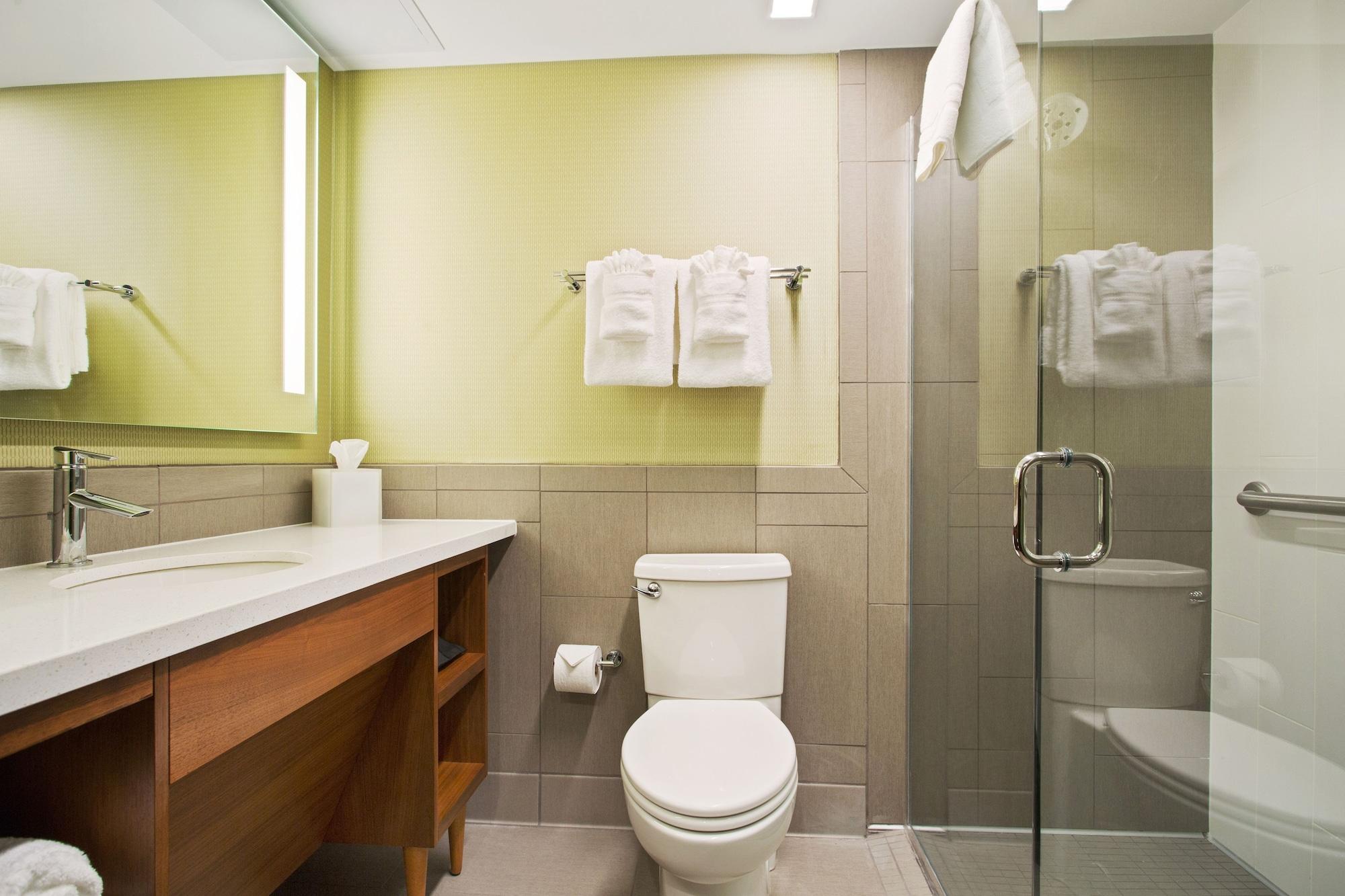 Alder Uptown Hotel