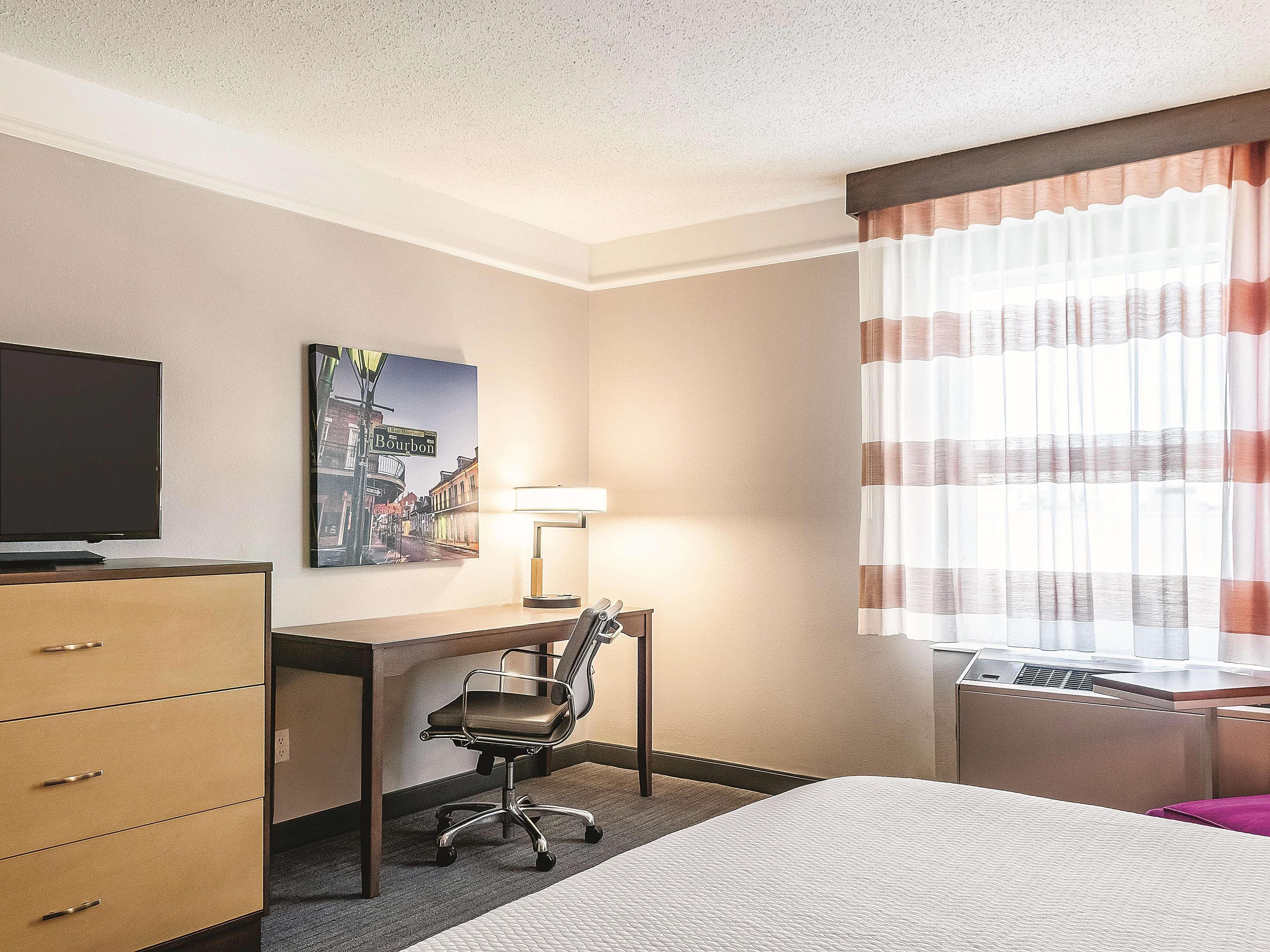La Quinta By Wyndham Downtown