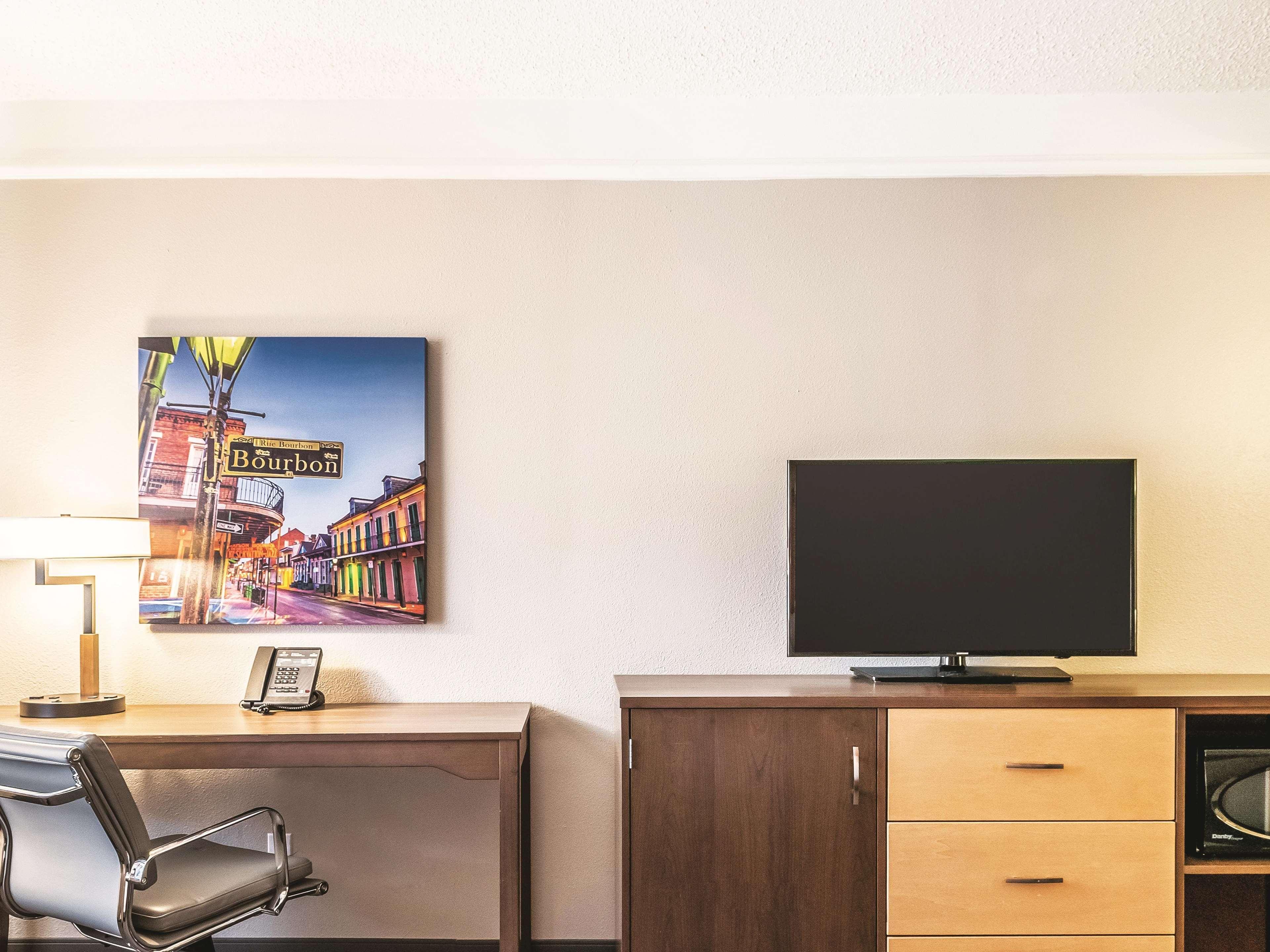 Hotel La Quinta By Wyndham Downtown