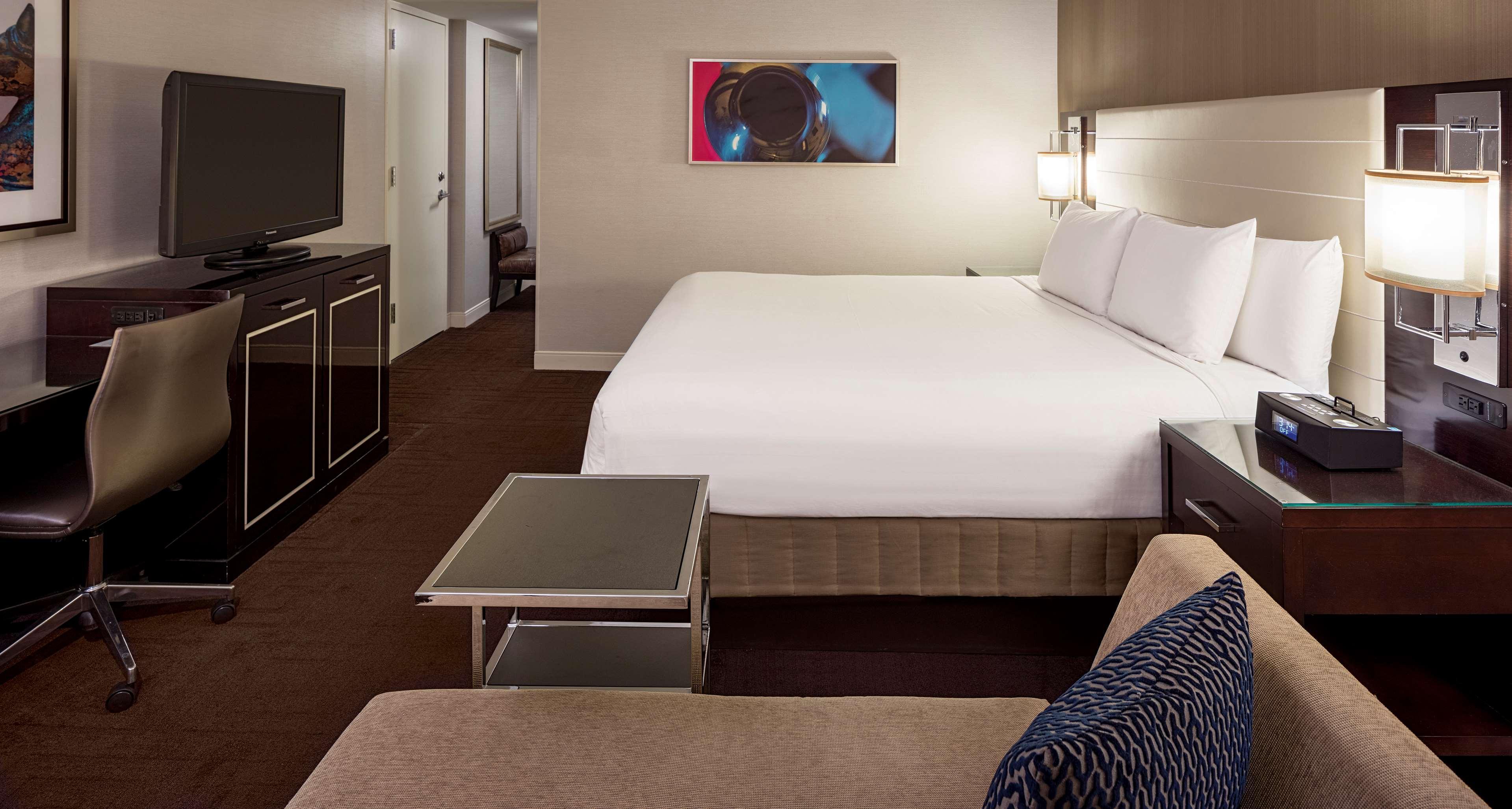 Hyatt Regency Hotel 4*