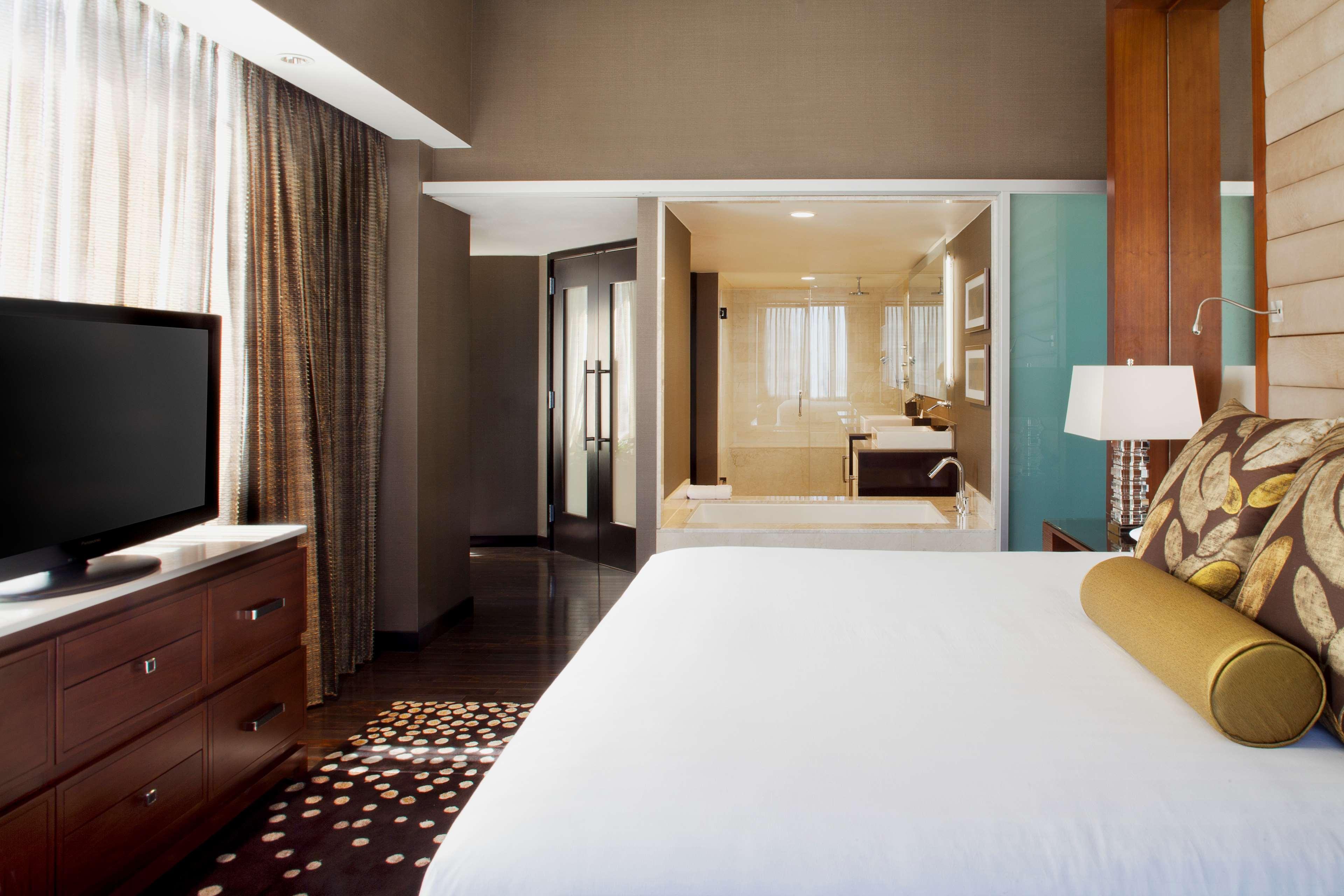 Hyatt Regency 4*