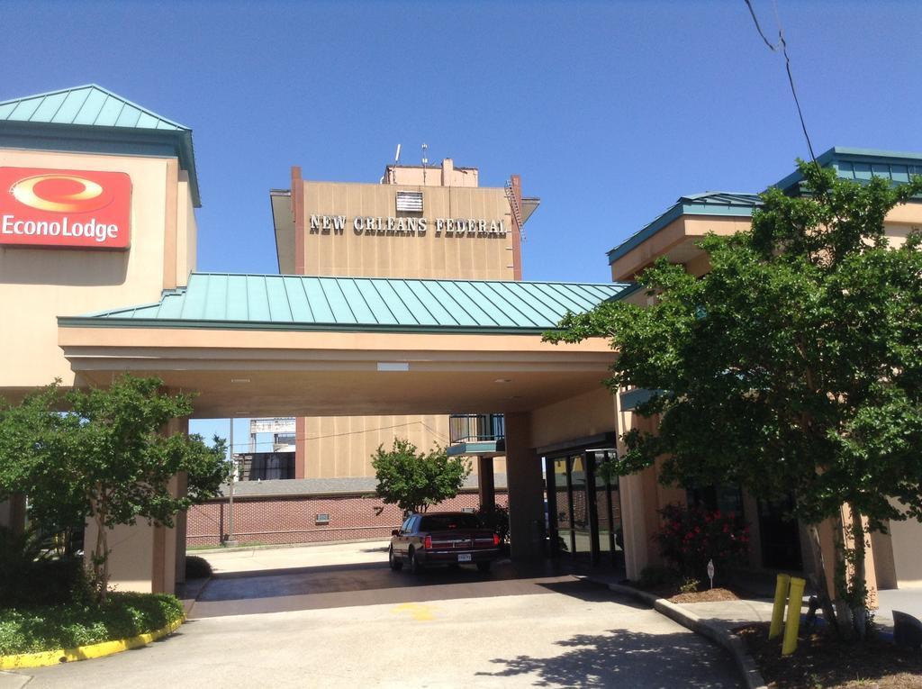 Rodeway & Hotel