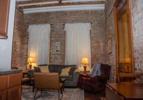 Hotel Jean Lafitte House New Orleans