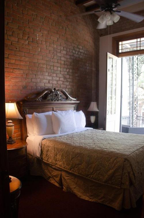 Hotel Jean Lafitte House