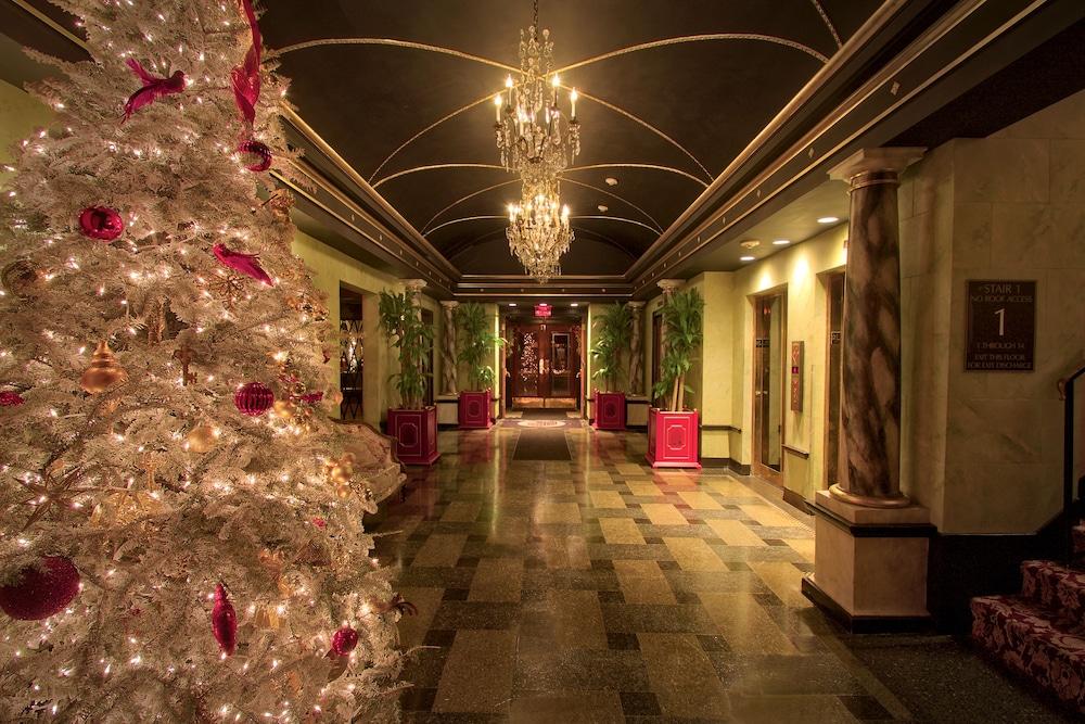Hotel Pontchartrain St. Charles Avenue 4*