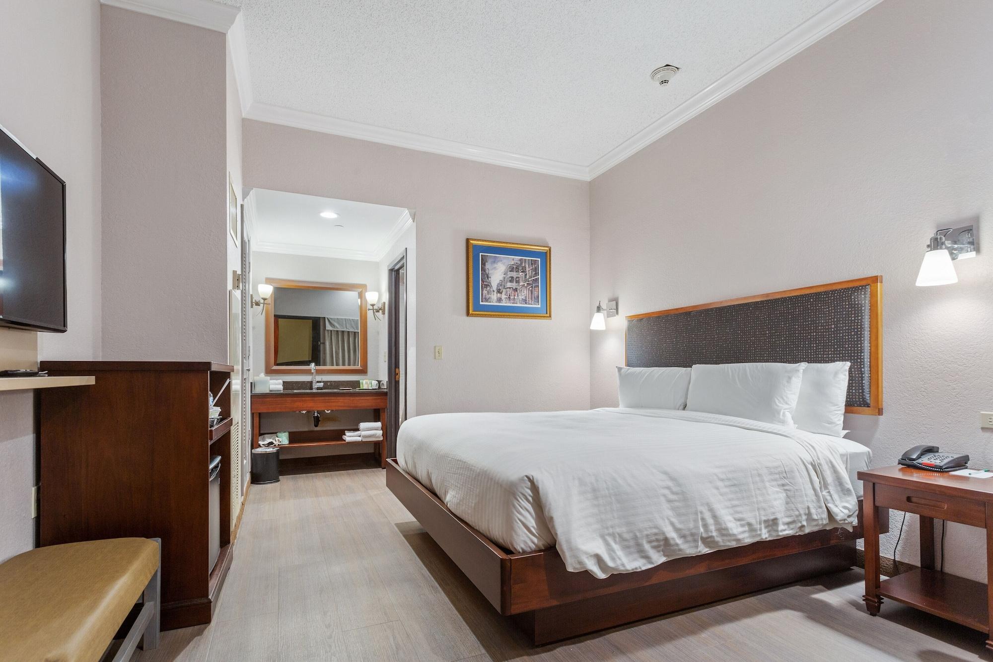 Hotel Wyndham Garden Baronne Plaza