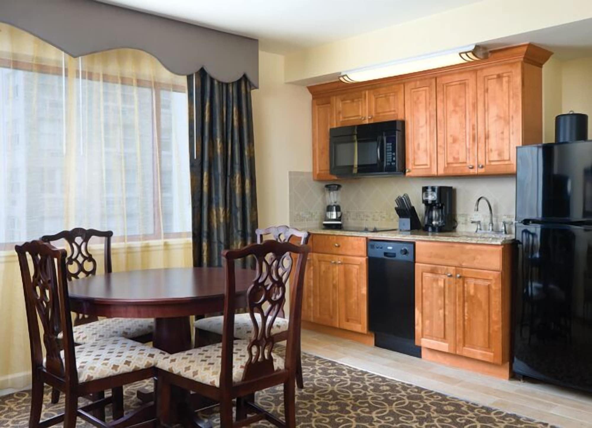 Club Wyndham Avenue Plaza Resort