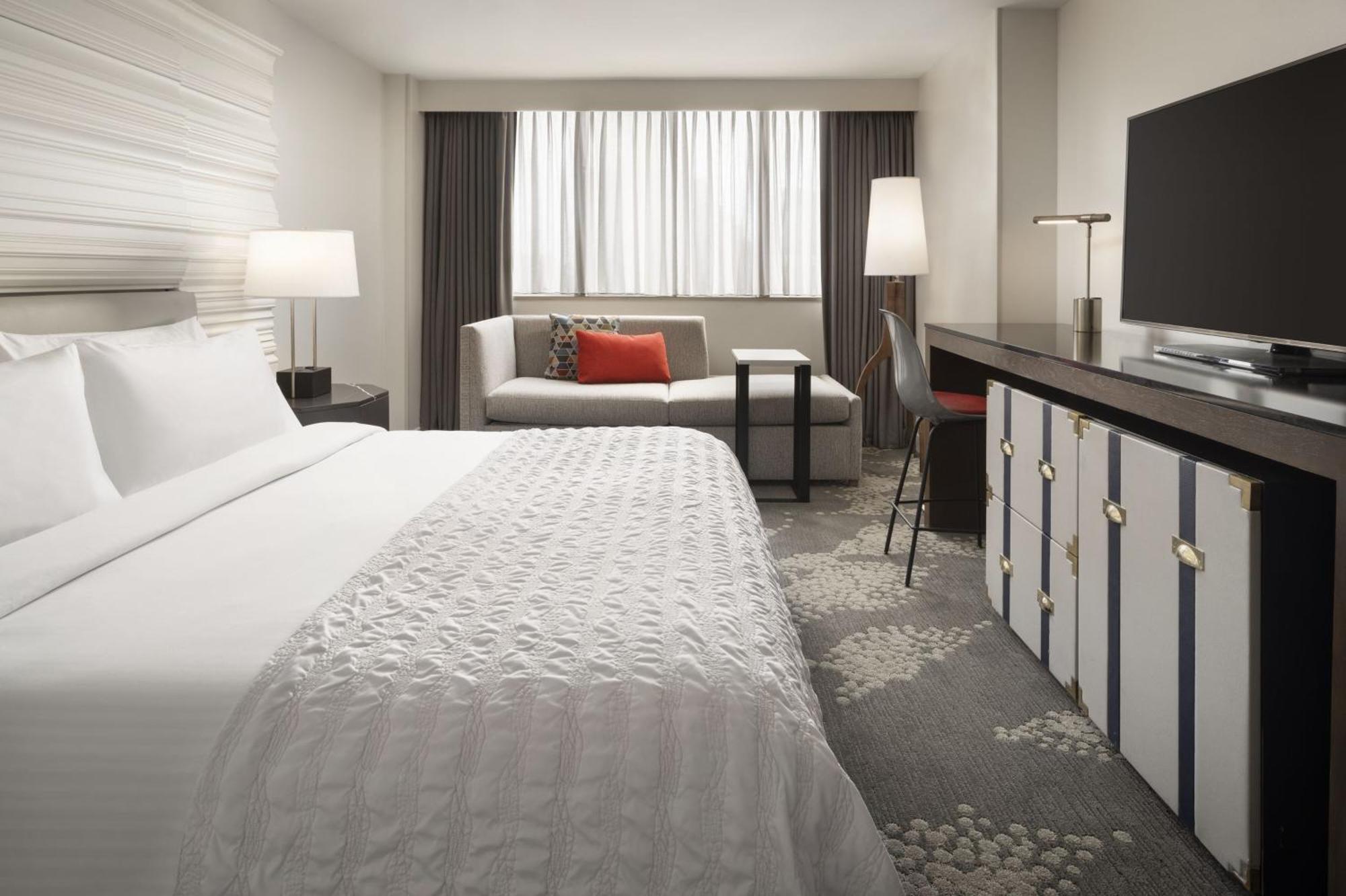 Le Meridien Hotel