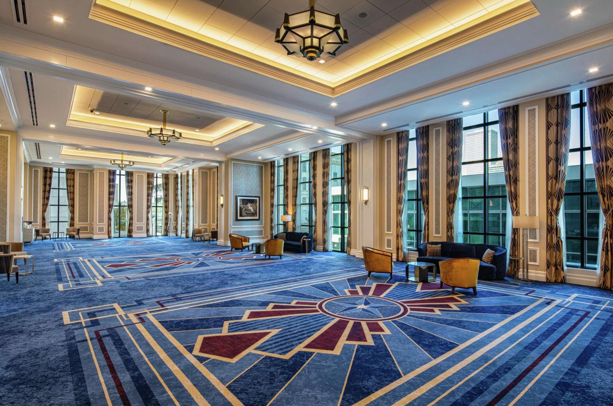 Hotel The Higgins New Orleans, Curio Collection By Hilton