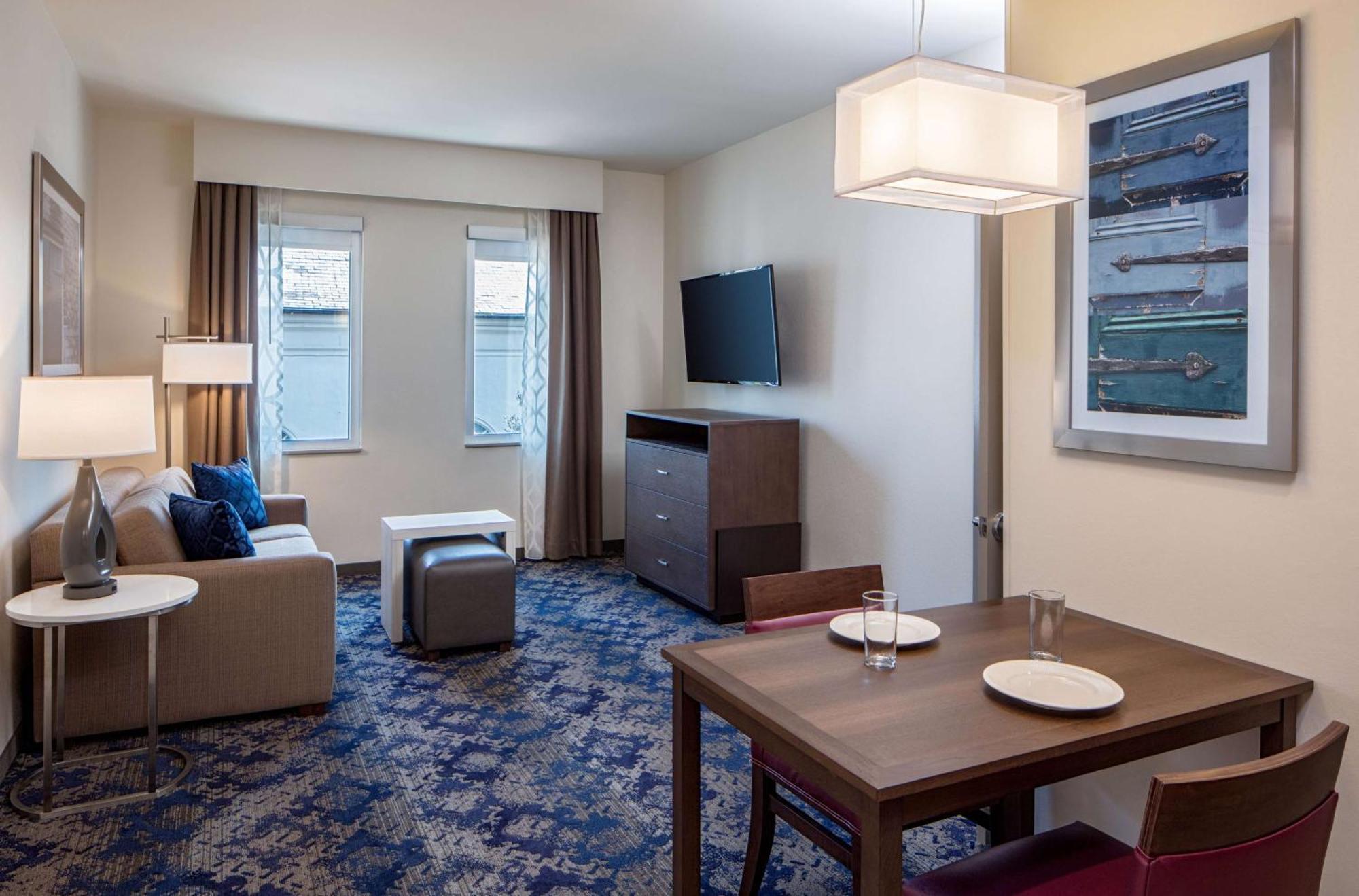 Hotel Homewood By Hilton French Quarter 3*