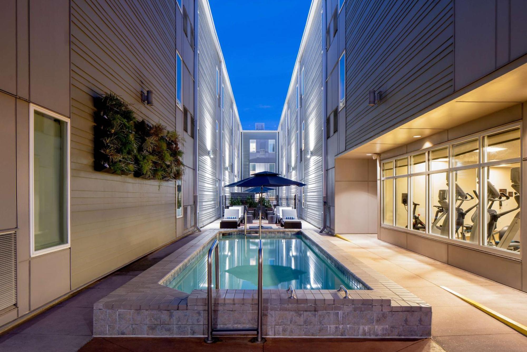 Hotel Homewood By Hilton French Quarter New Orleans