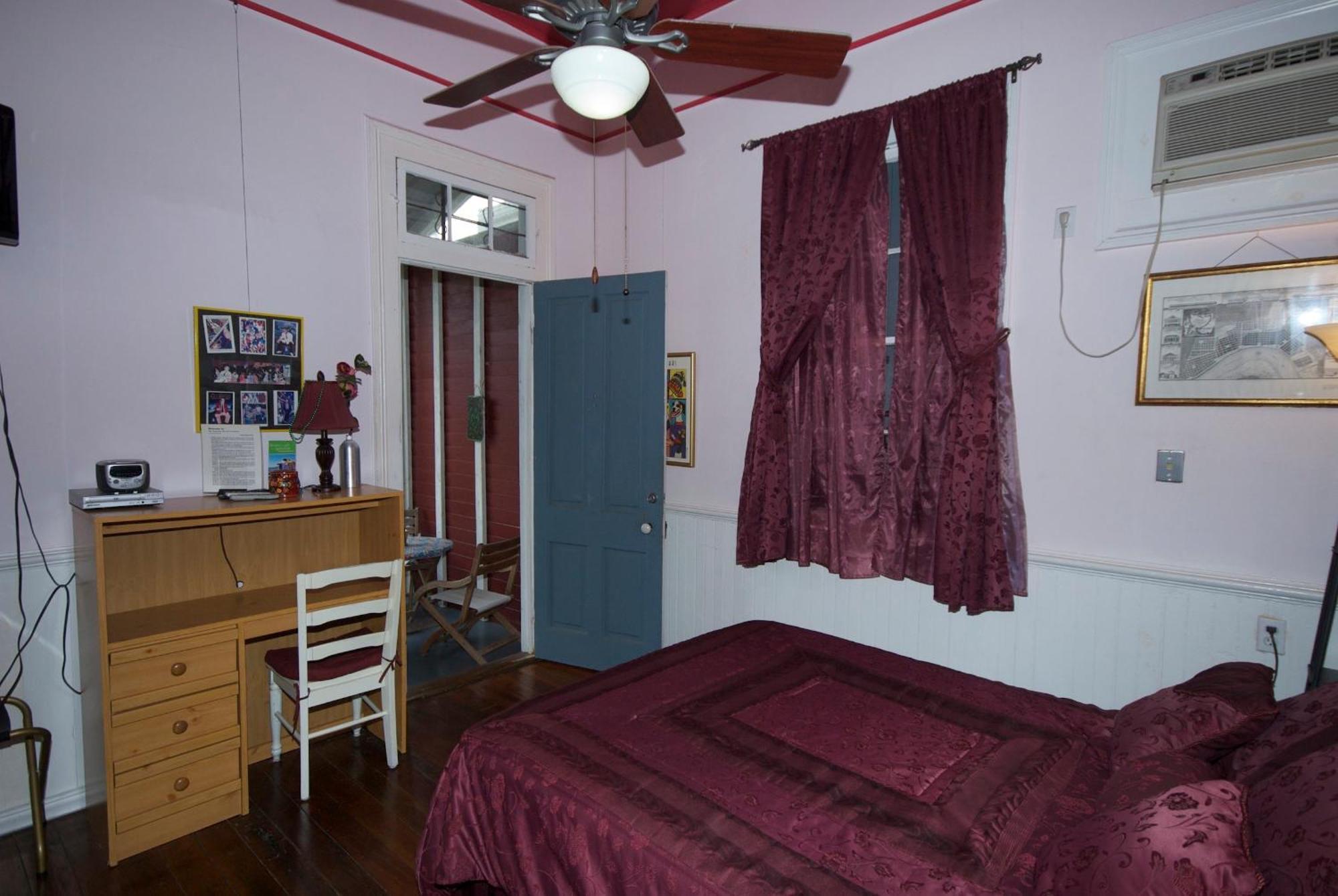 Bed & Breakfast The Burgundy New Orleans