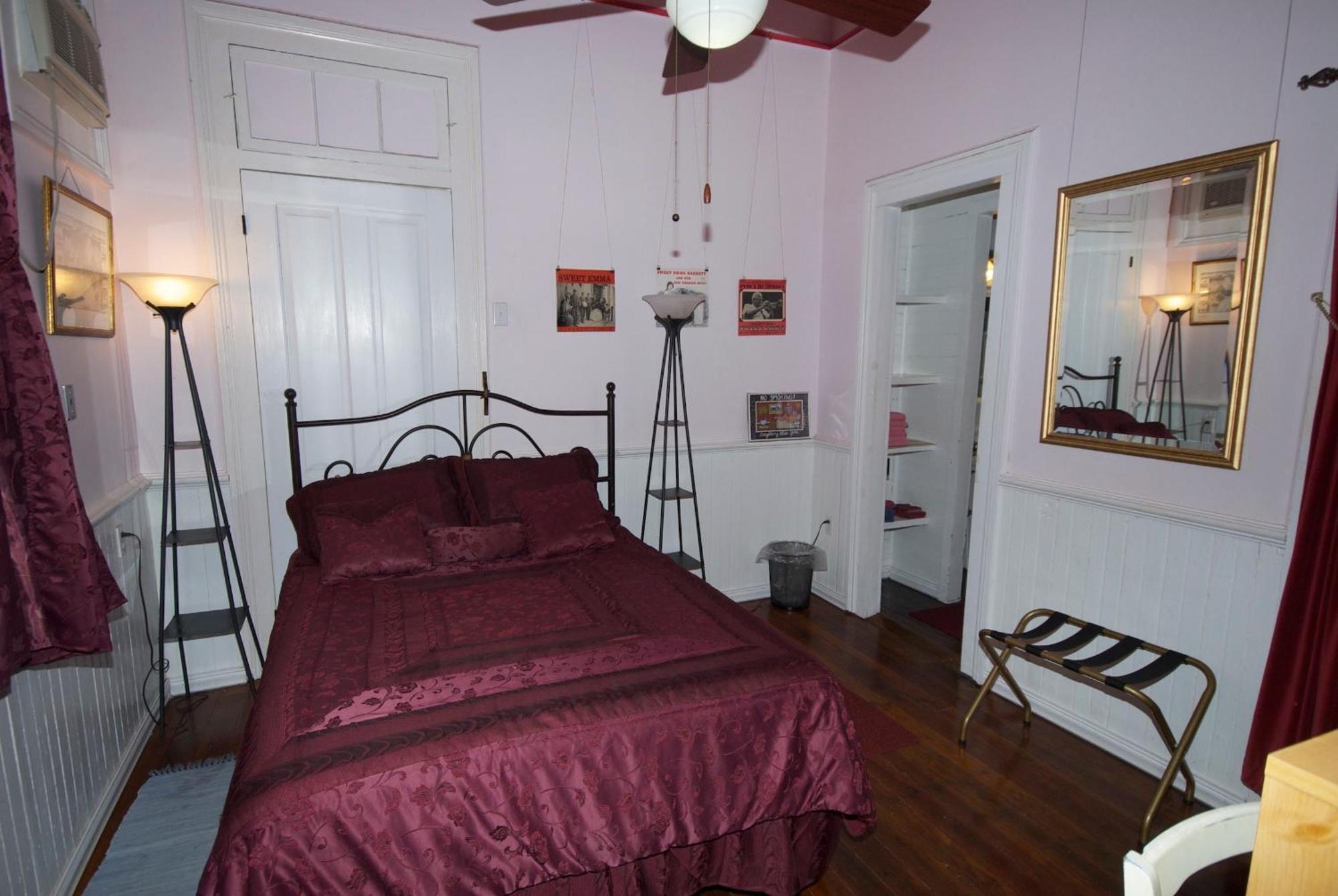 Bed & Breakfast The Burgundy