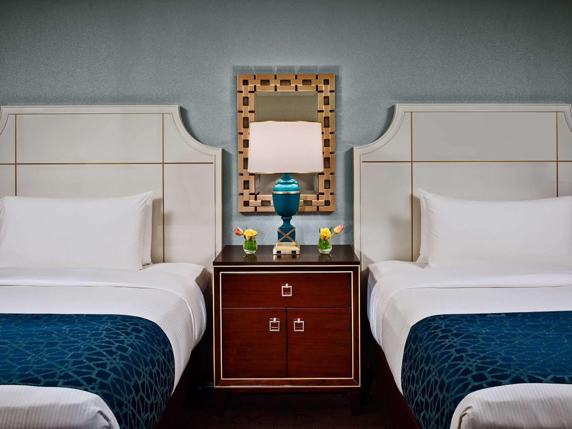 The Royal Sonesta 5*