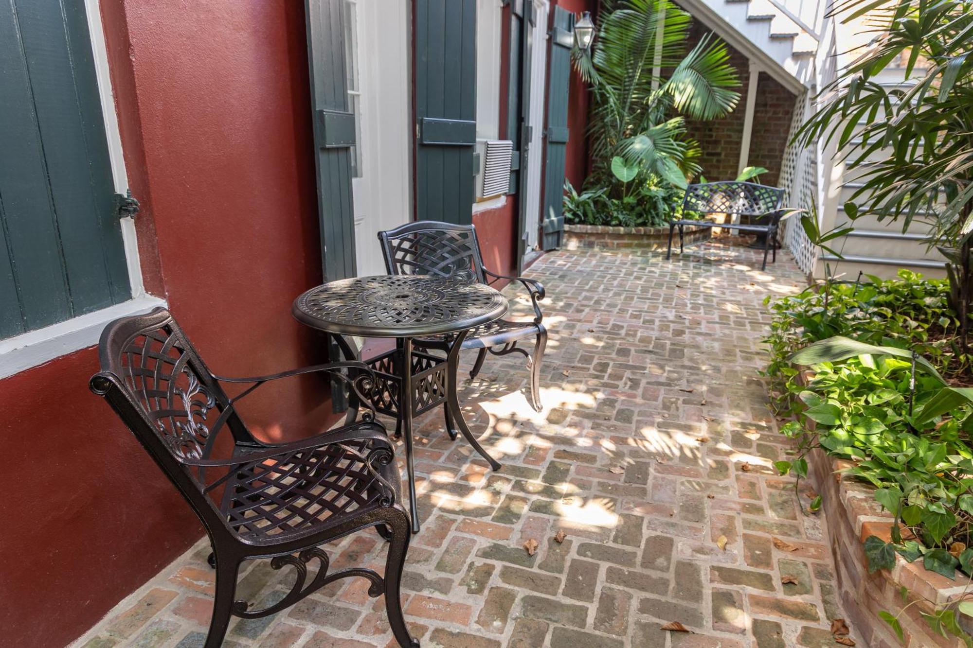 On St. Peter, A French Quarter Inn New Orleans
