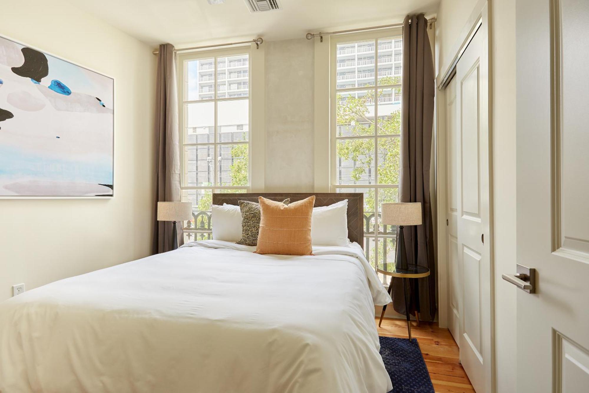 Sonder The Louie Aparthotel