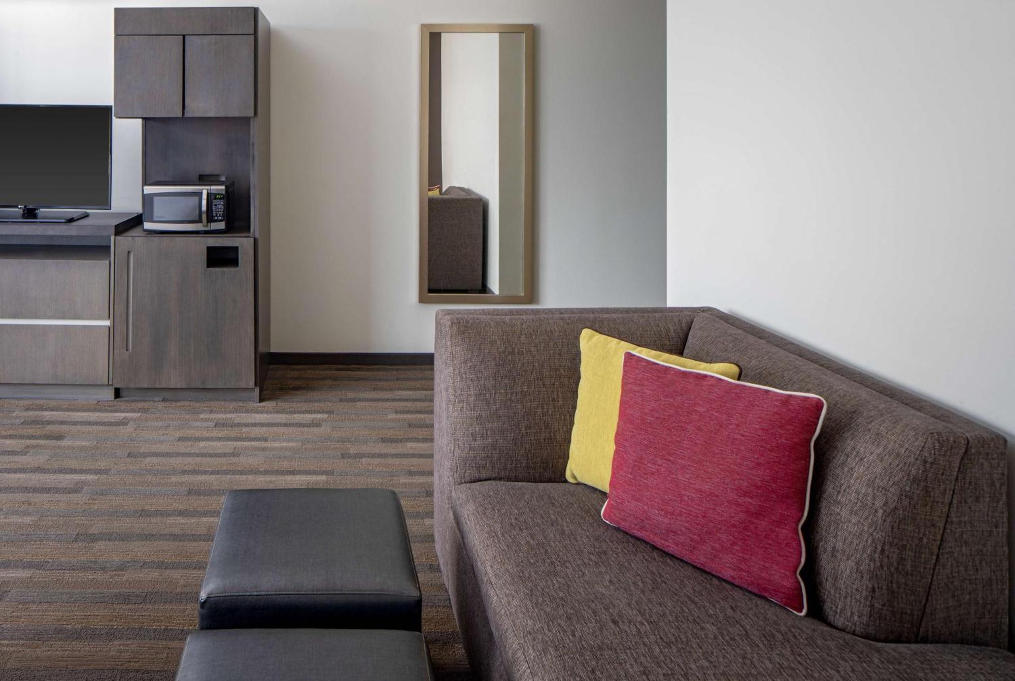 Hotel Hyatt House Downtown New Orleans