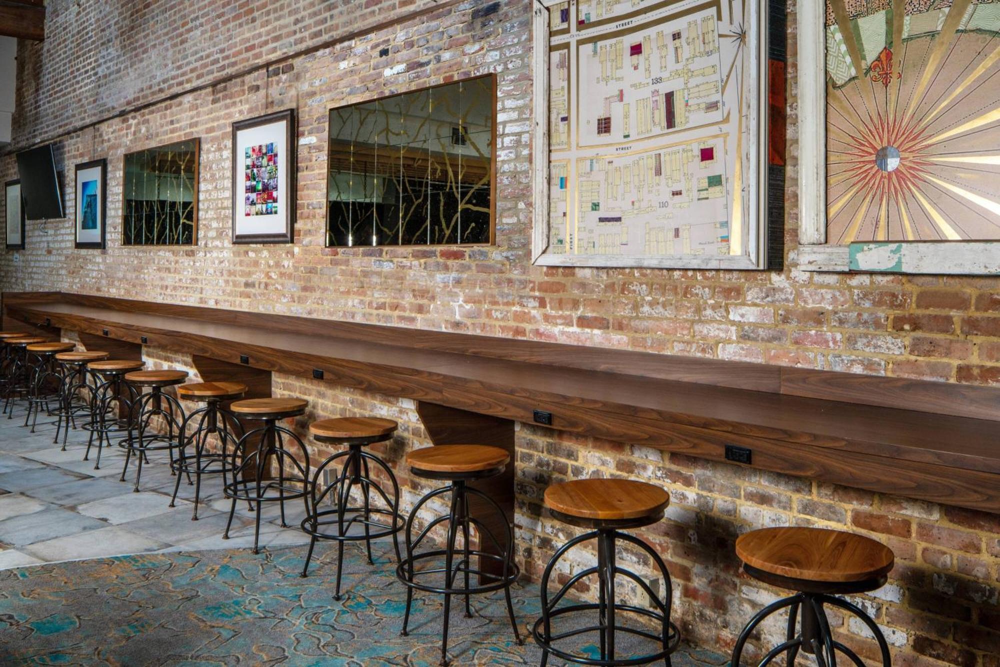Courtyard By Marriott Warehouse Arts District 3* New Orleans