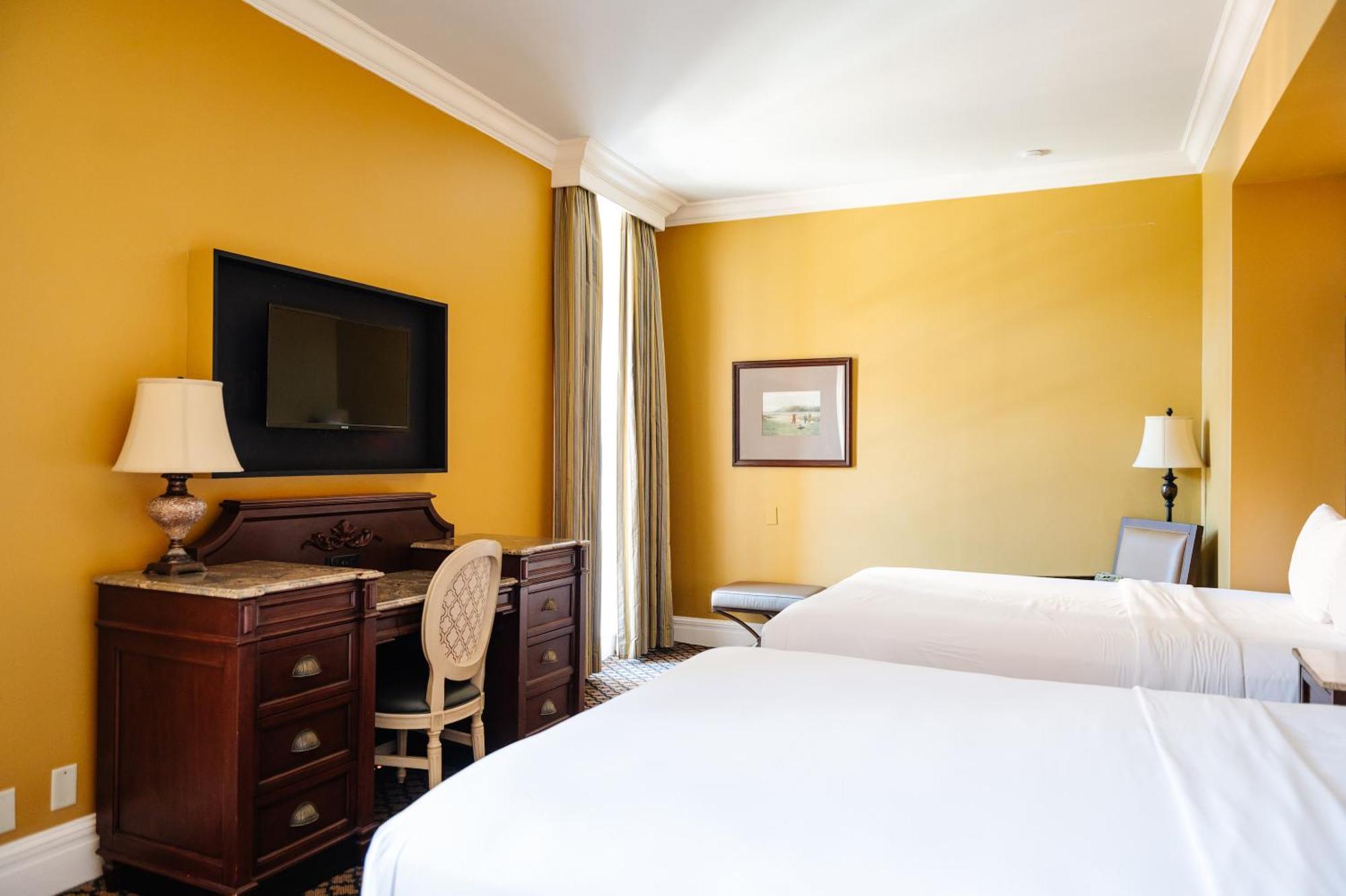 Hotel The Lafayette By Kasa New Orleans