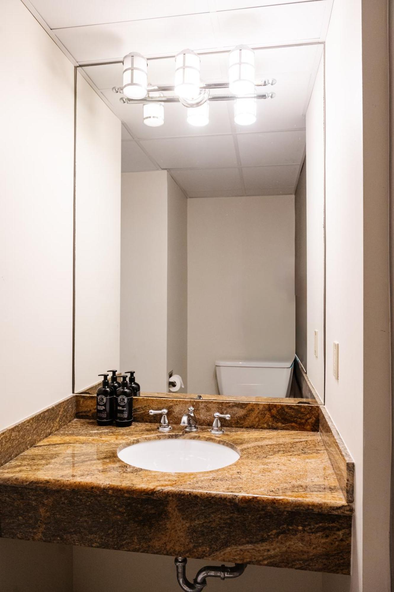 The Lafayette By Kasa 3*