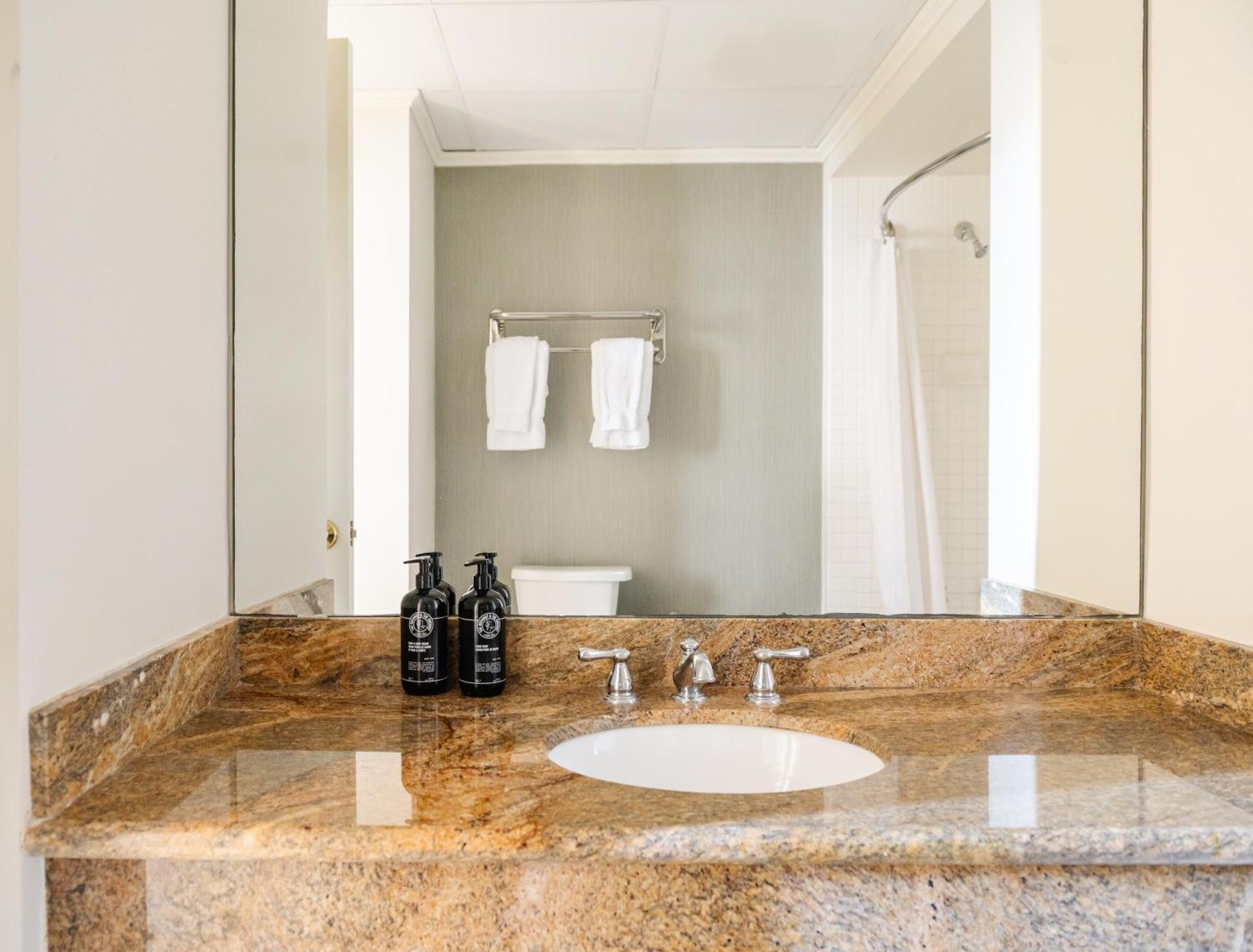 The Lafayette By Kasa 3*