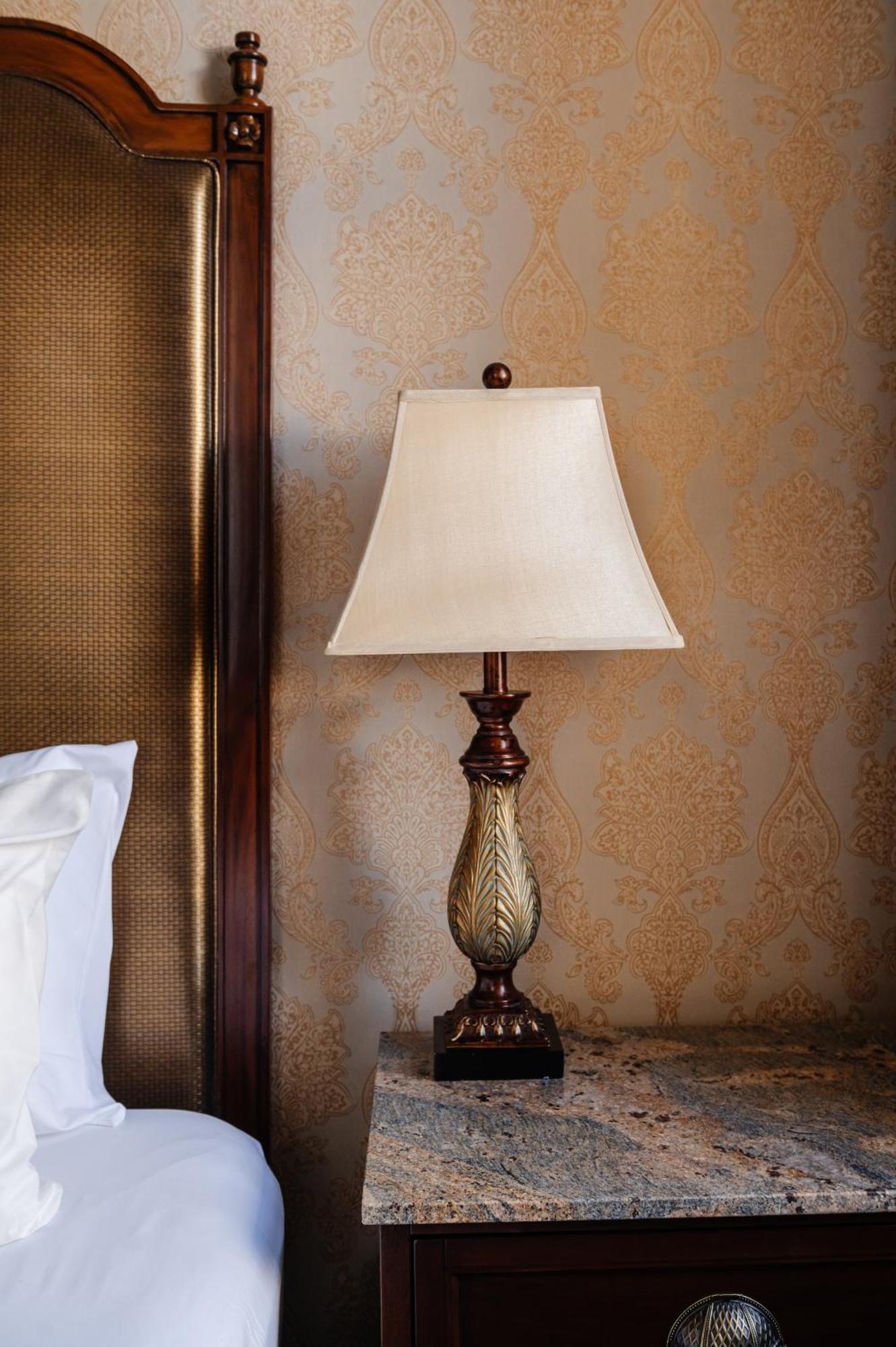 The Lafayette By Kasa 3* New Orleans