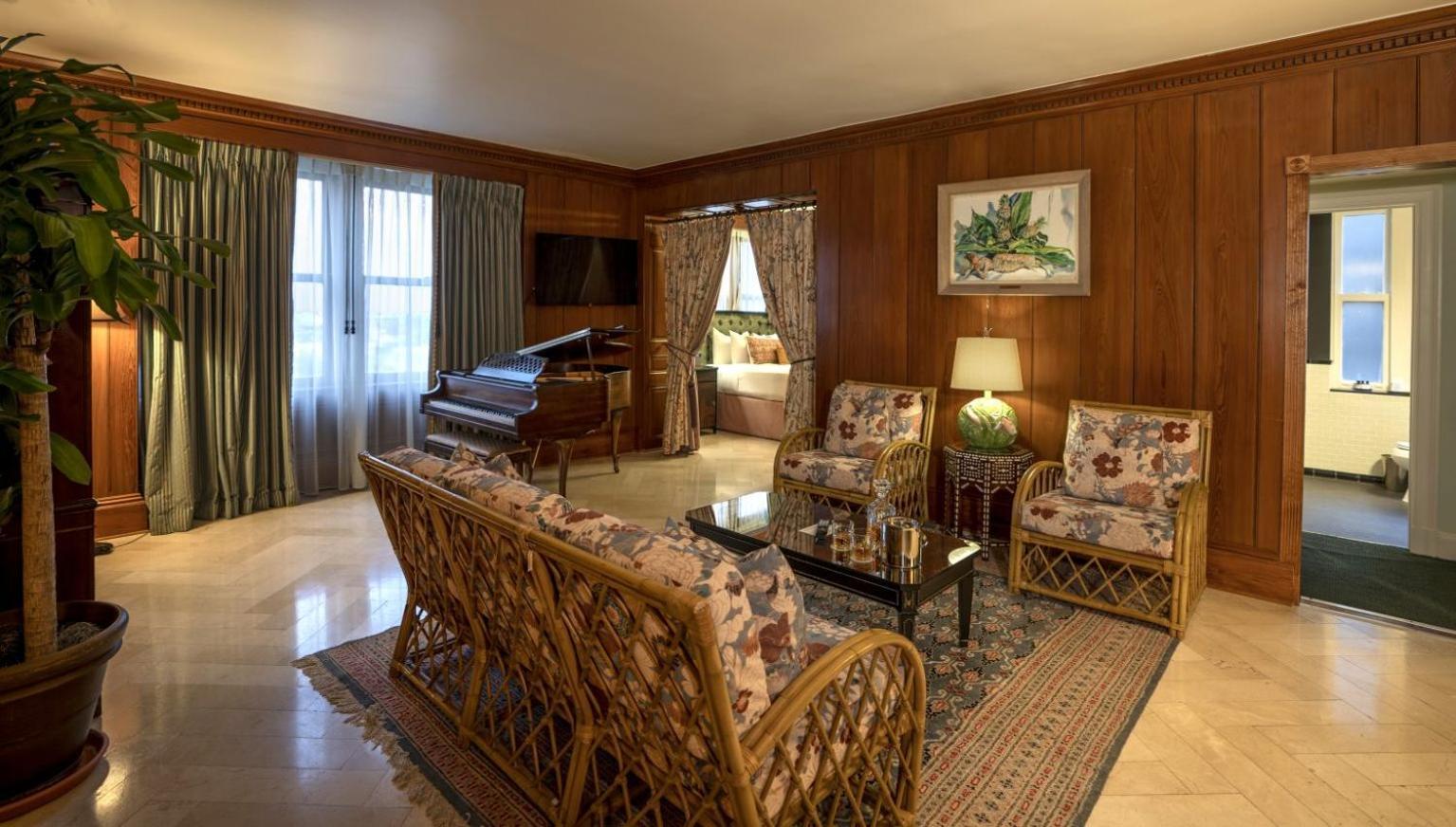 Pontchartrain St. Charles Avenue Hotel New Orleans