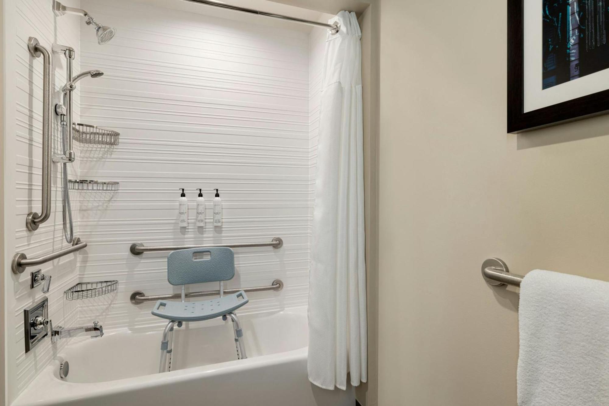 Fairfield & By Marriott Downtown/french Quarter Area 3*