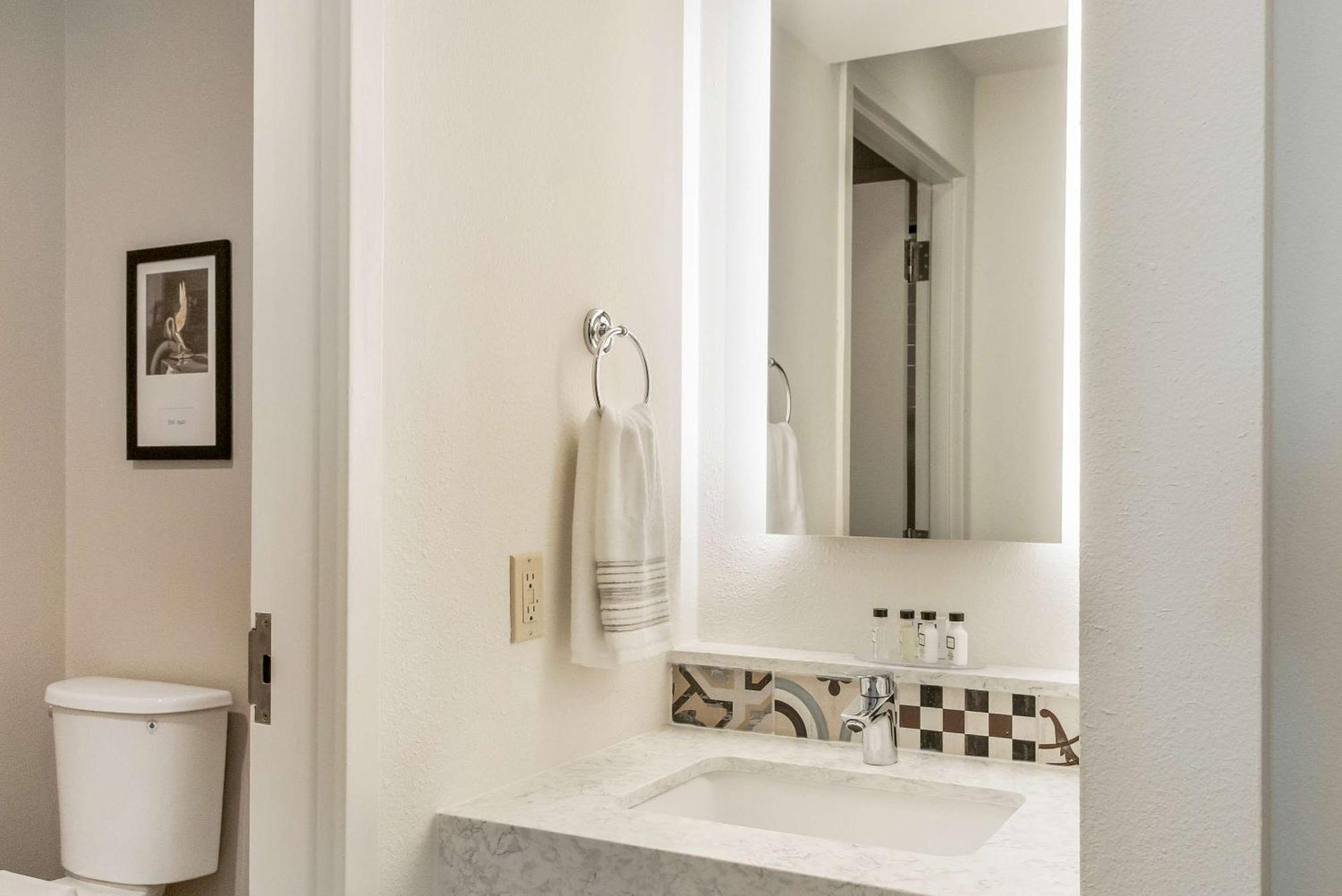 Hotel St Charles Coach House, Ascend Collection New Orleans