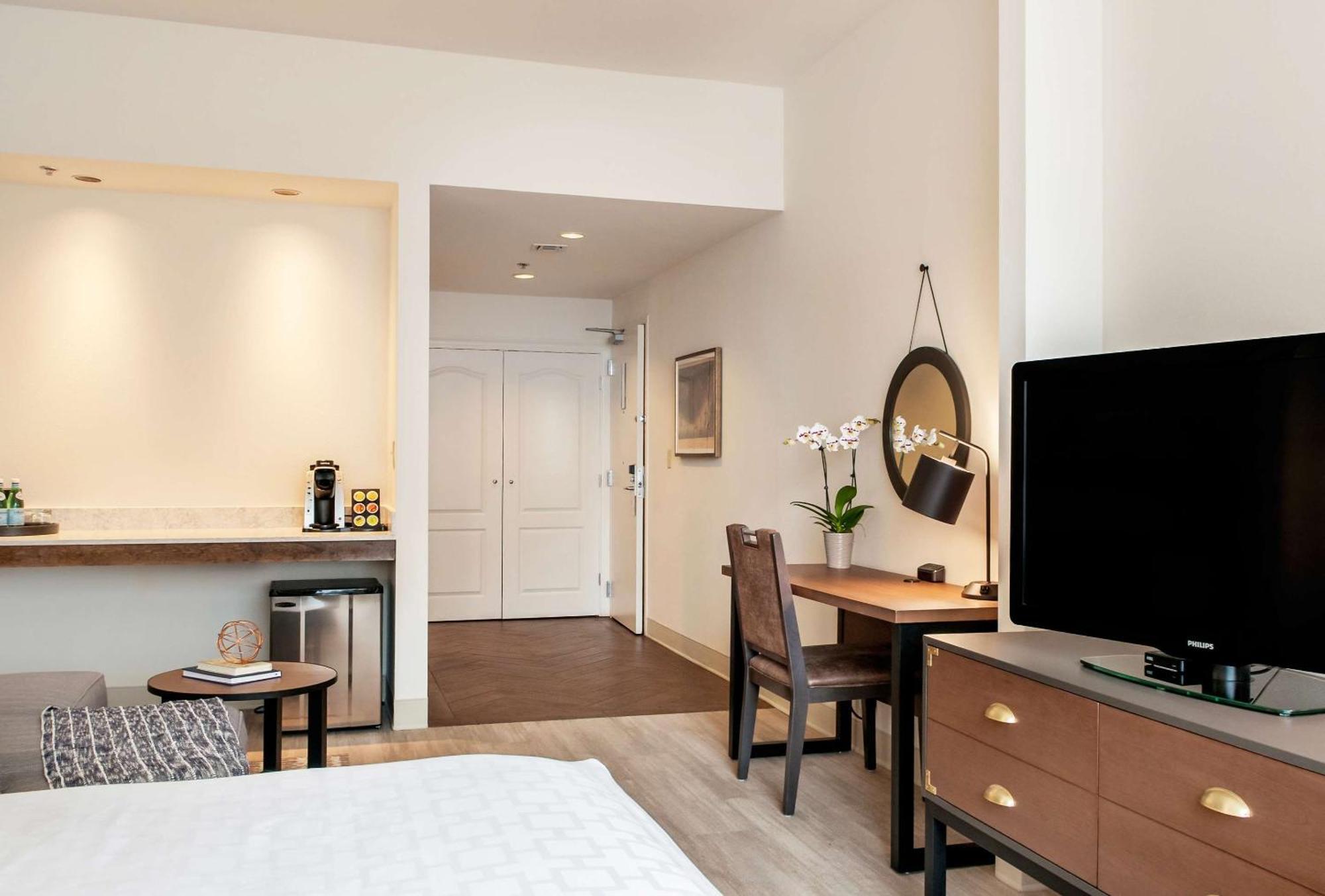 Hotel St Charles Coach House, Ascend Collection