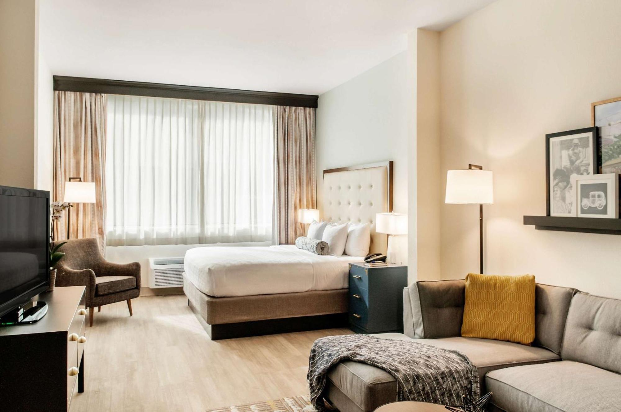 St Charles Coach House, Ascend Collection Hotel