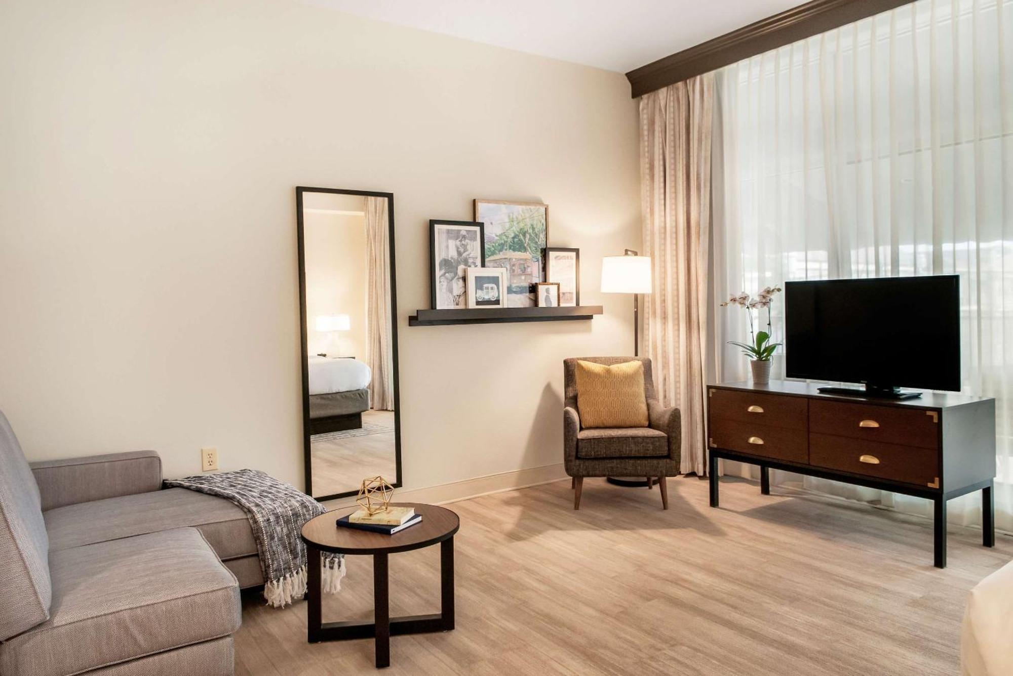 Hotel St Charles Coach House, Ascend Collection 3*