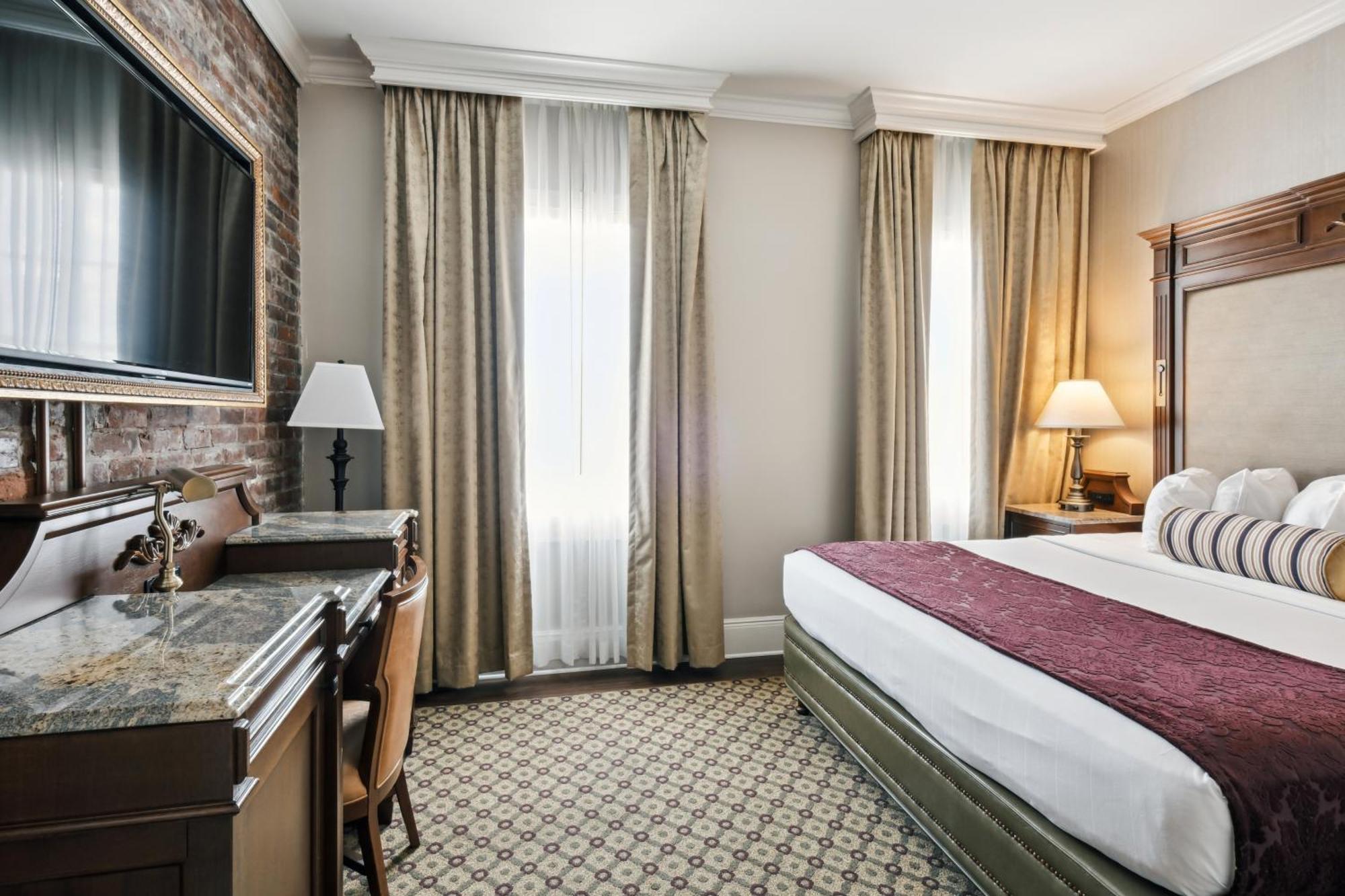 Hotel French Market 3*
