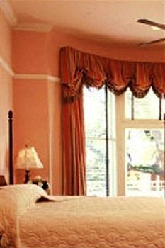 The Queen Anne 3*