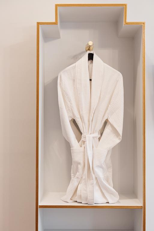 Henry Howard Hotel 3*