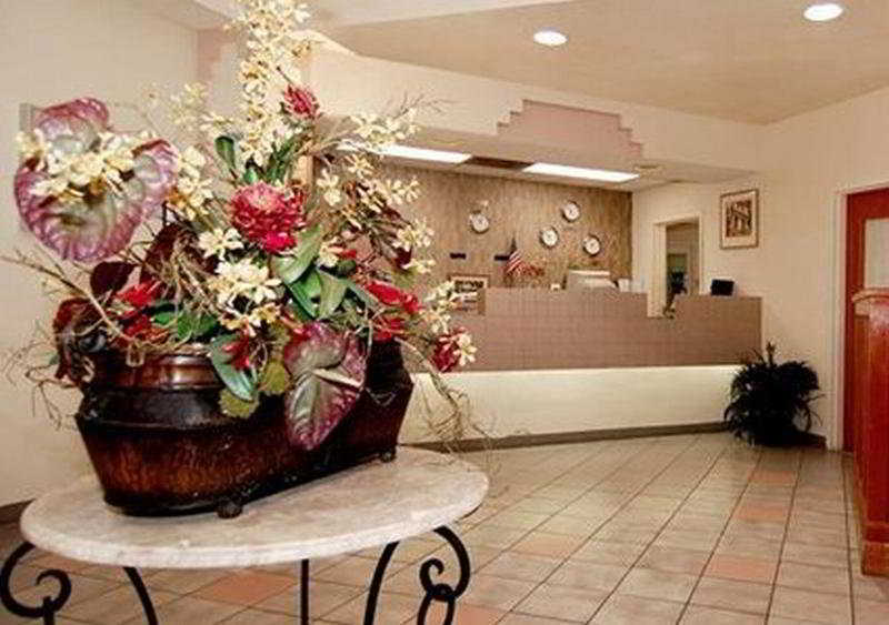Fairfield & By Marriott Downtown/french Quarter Area Hotel