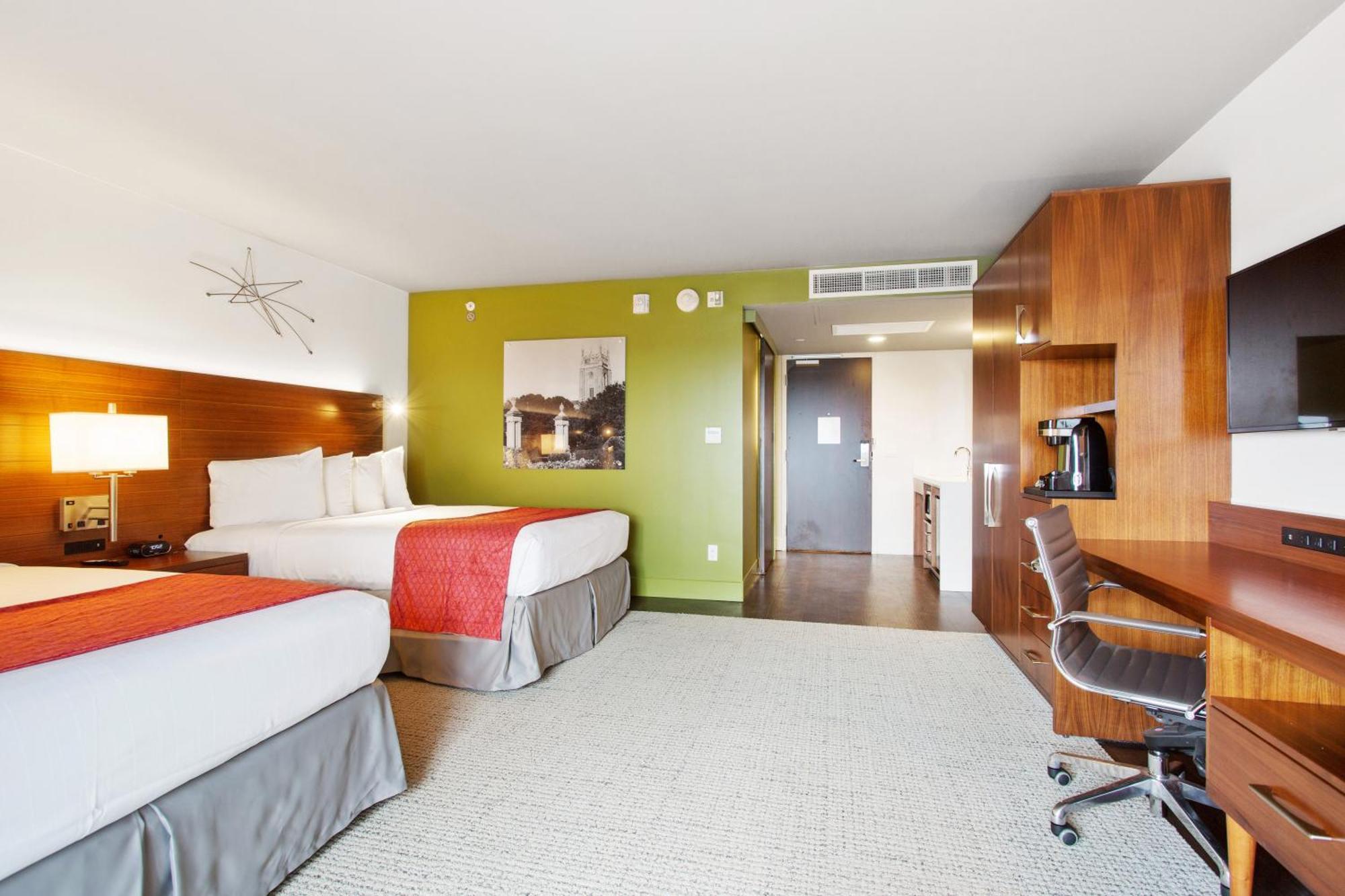 Alder Uptown Hotel