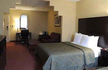 Fairfield & By Marriott Downtown/french Quarter Area Hotel