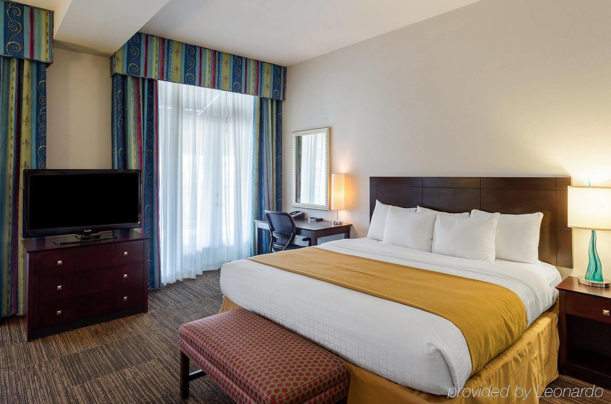 St Charles Coach House, Ascend Collection Hotel 3*
