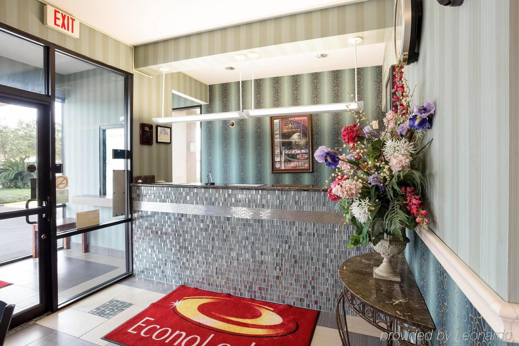 Rodeway & Hotel 2*