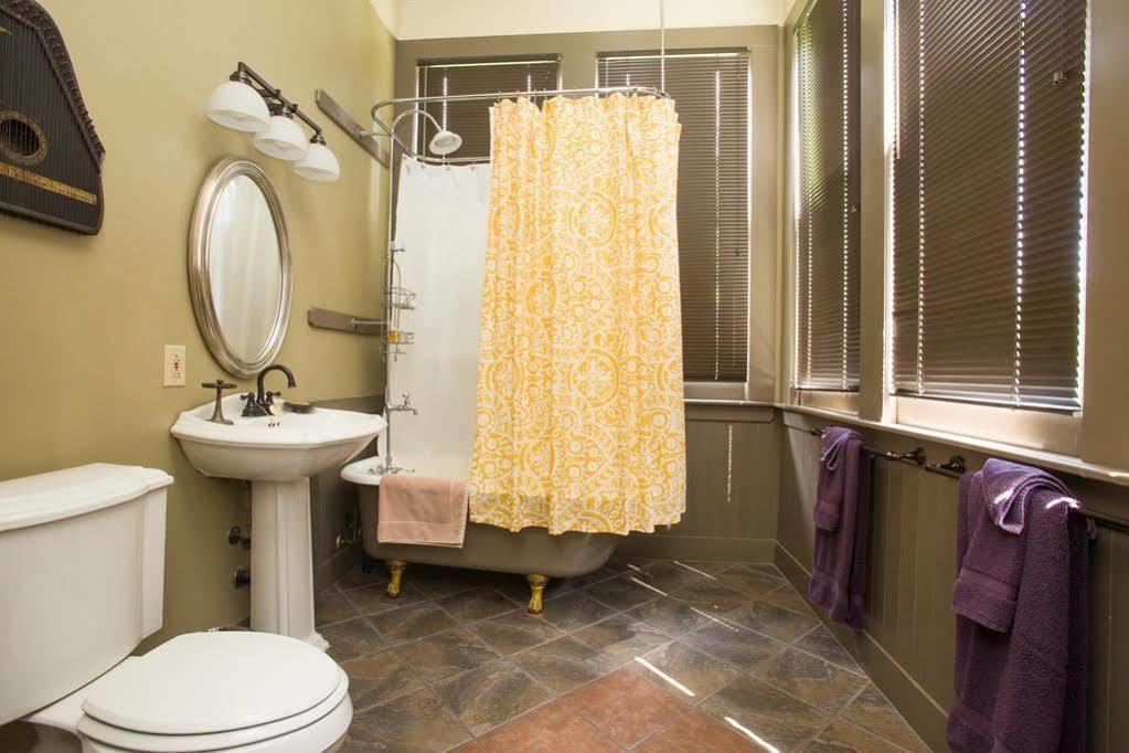 The Lookout Inn 3*