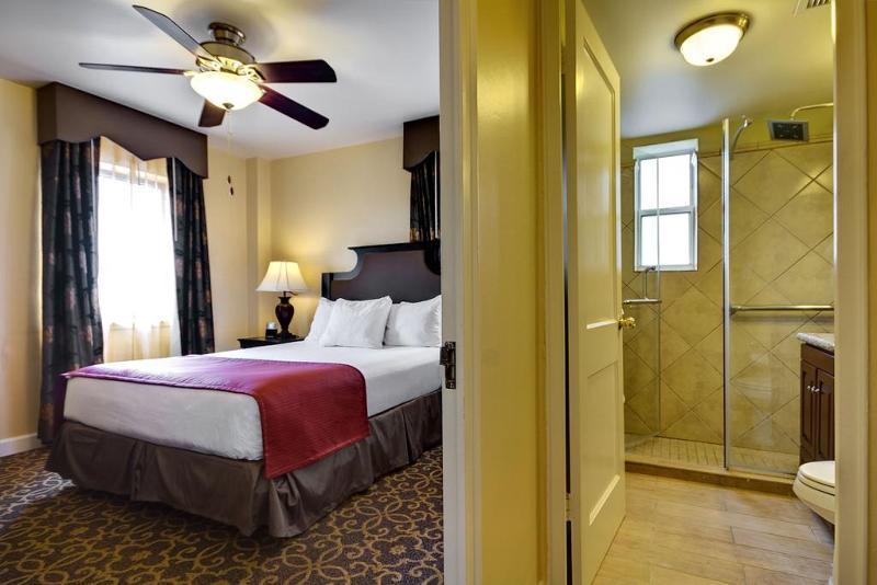 Resort Club Wyndham Avenue Plaza