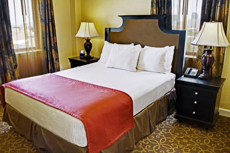 Club Wyndham Avenue Plaza 3*